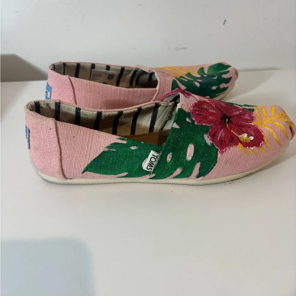 Toms Women’s 7.5W Hand Painted Canvas Alpargata Slip On Flat Shoes Tropical Vaca